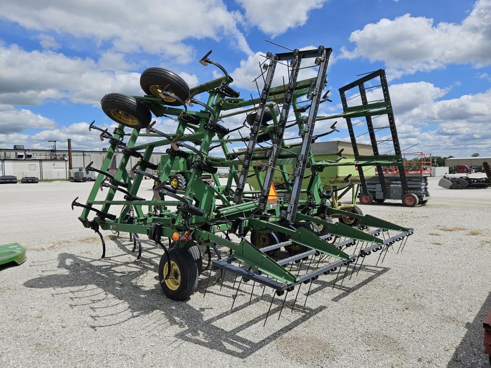 Image for 1997 John Deere 980