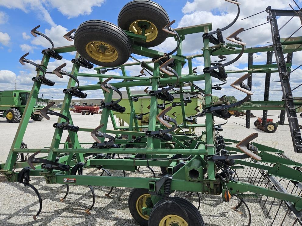 Image for 1997 John Deere 980