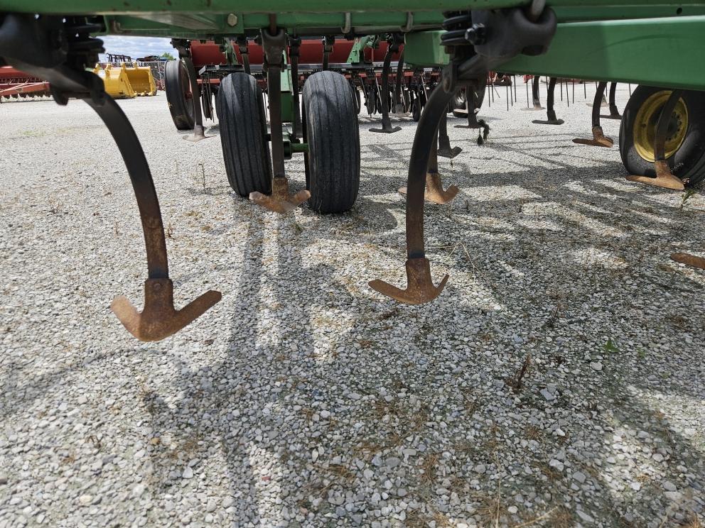 Image for 1997 John Deere 980