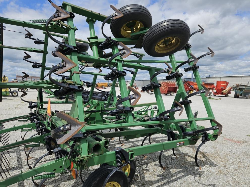 Image for 1997 John Deere 980