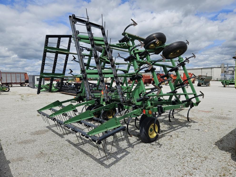 Image for 1997 John Deere 980