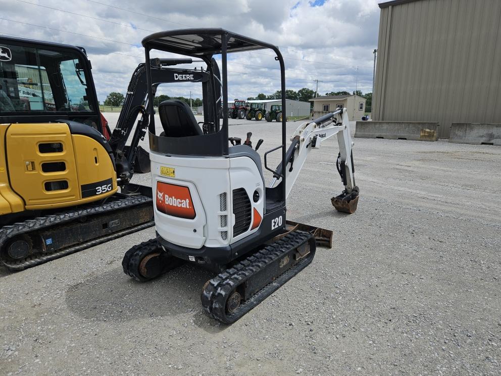 Image for 2016 Bobcat E20