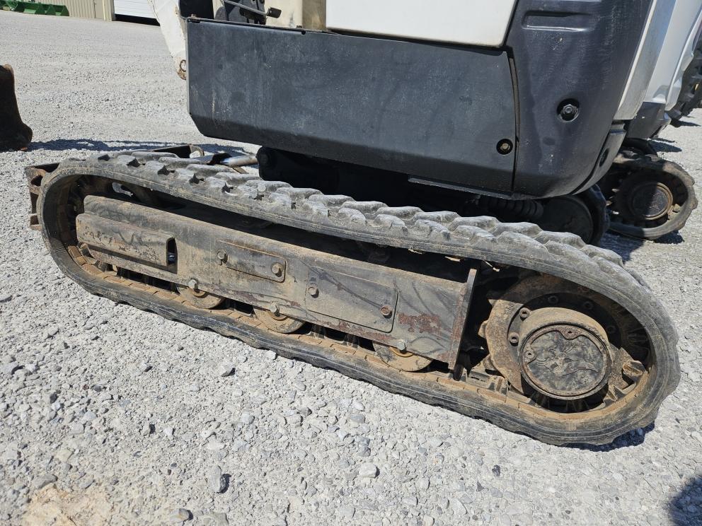 Image for 2015 Bobcat 418