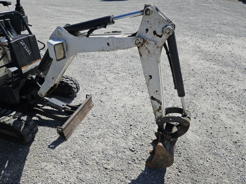 Image for 2015 Bobcat 418