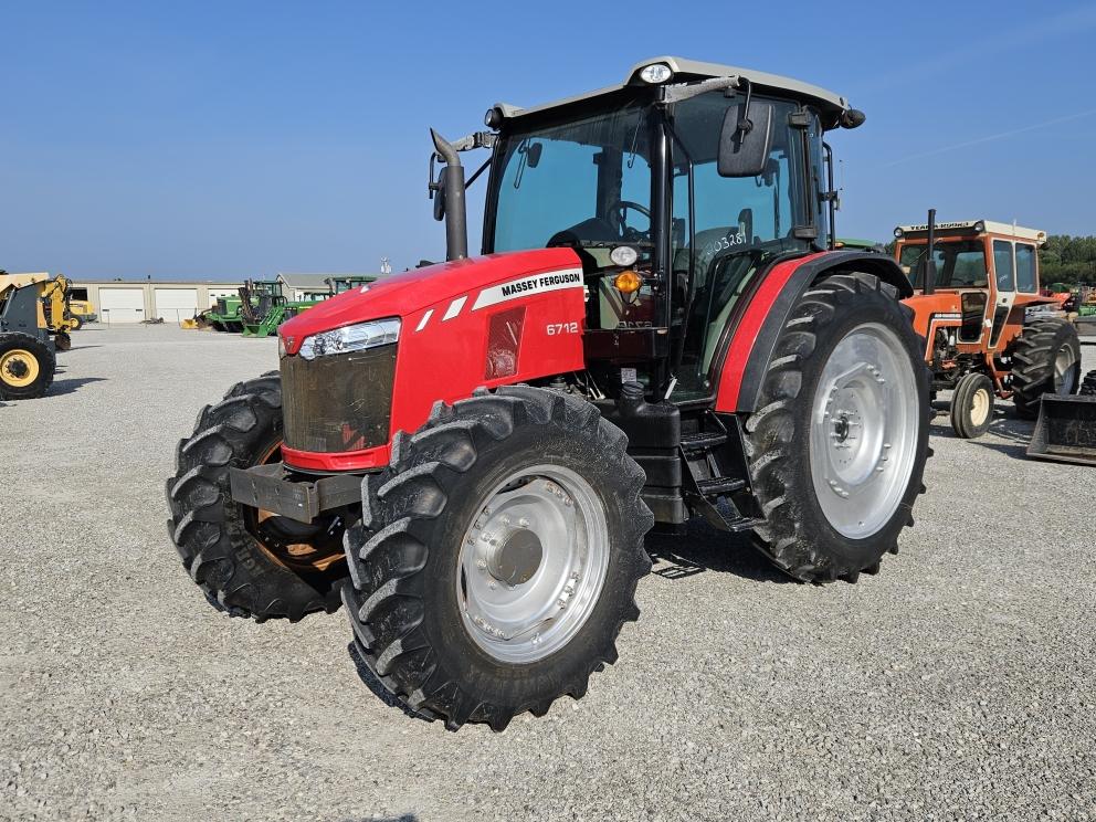 Image for 2021 Massey Ferguson 6712
