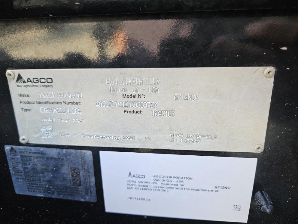 Image for 2021 Massey Ferguson 6712