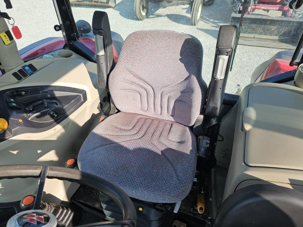 Image for 2021 Massey Ferguson 6712