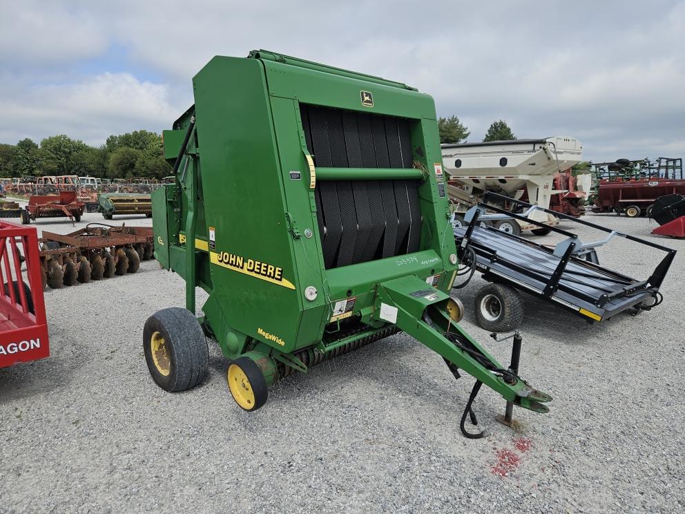 Image for 2001 John Deere 567