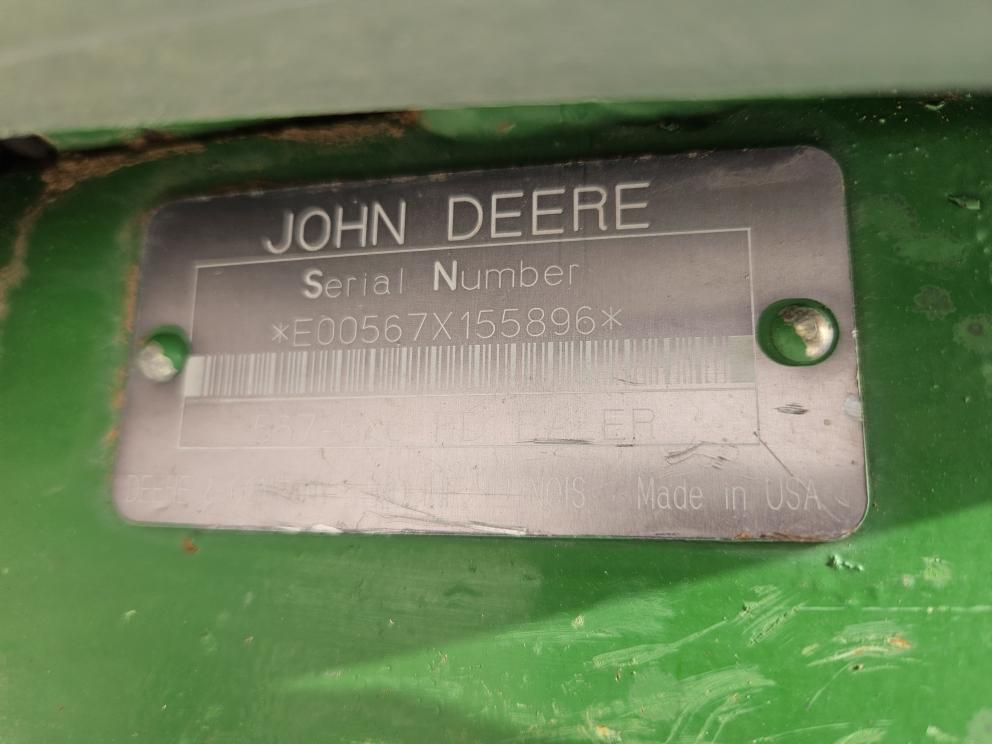 Image for 2001 John Deere 567