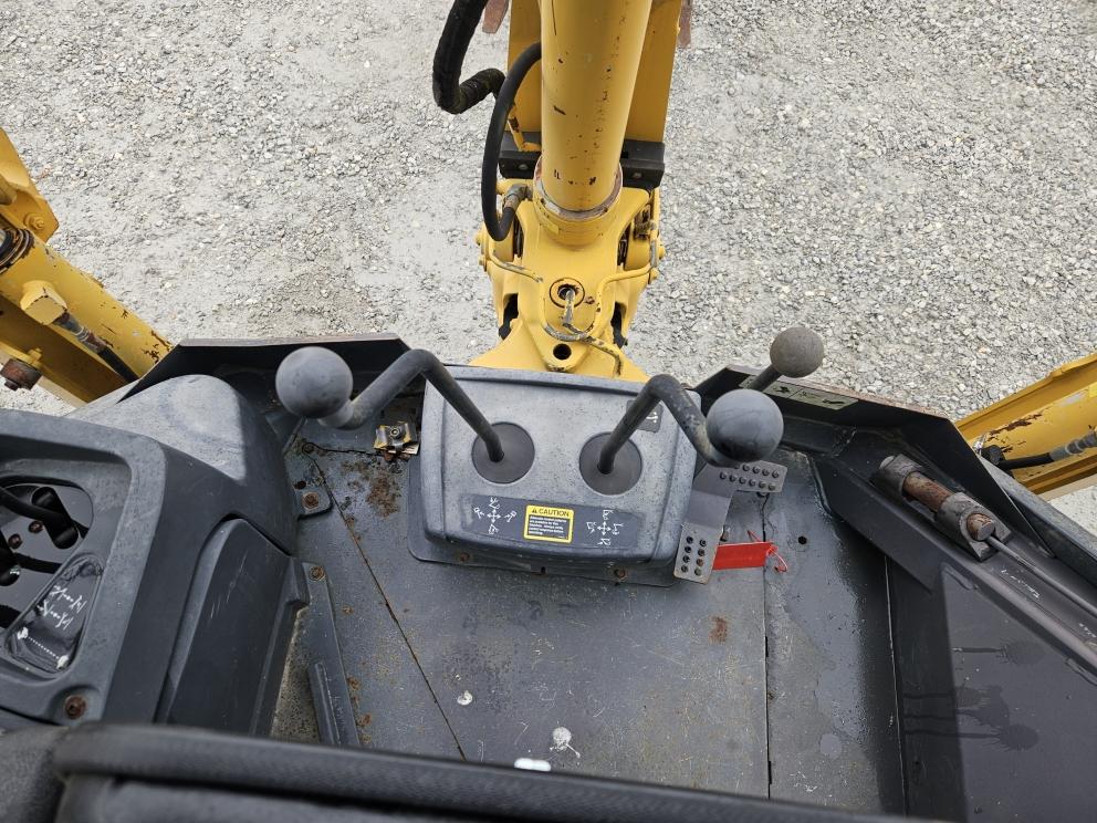 Image for 2004 John Deere 310G