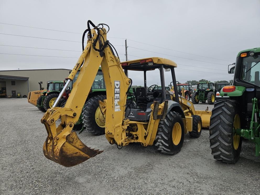 Image for 2004 John Deere 310G