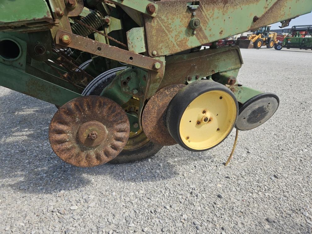 Image for John Deere 7000