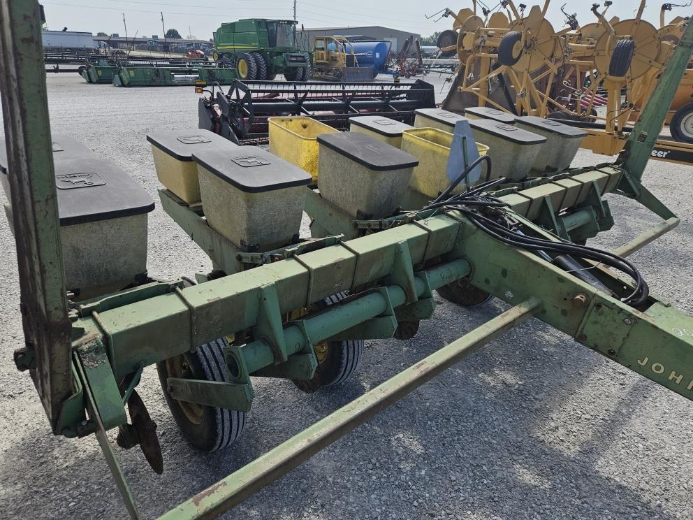 Image for John Deere 7000