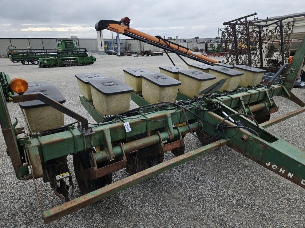 Image for John Deere 7000