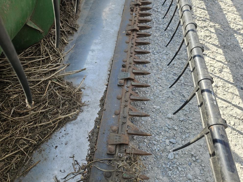 Image for 2002 John Deere 925F