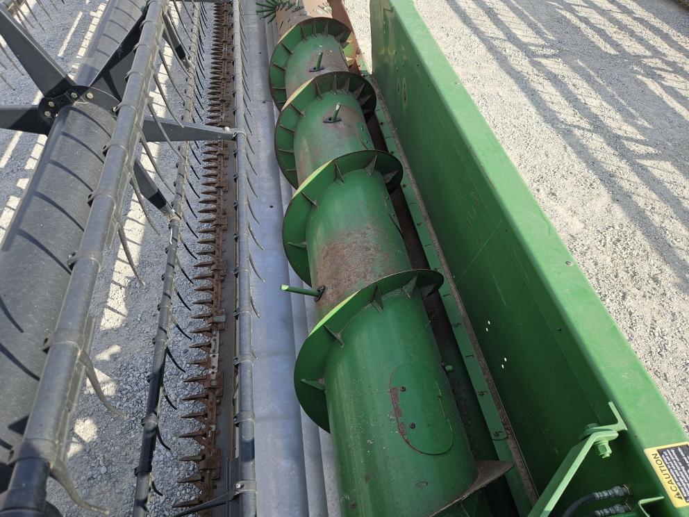 Image for 2002 John Deere 925F