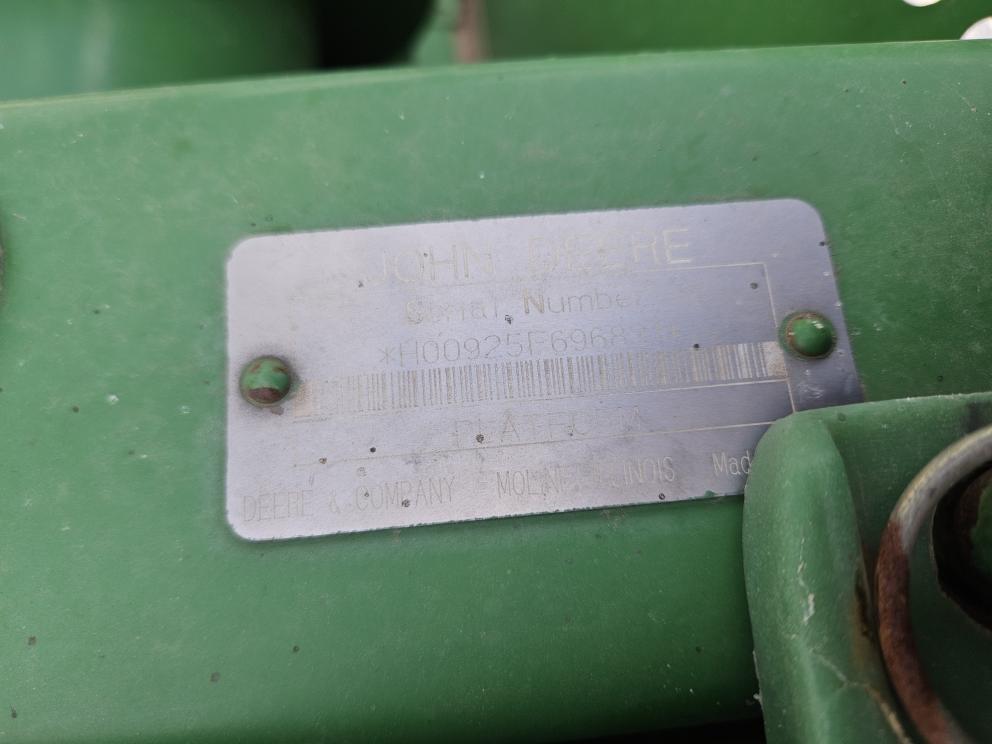 Image for 2002 John Deere 925F