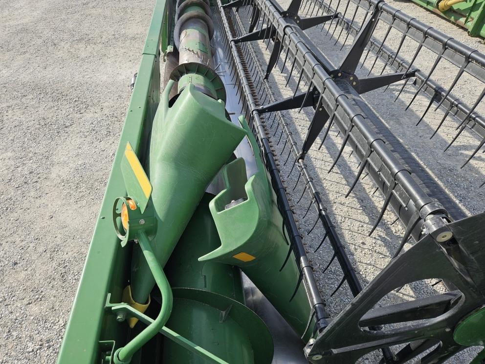 Image for 2001 John Deere 925F