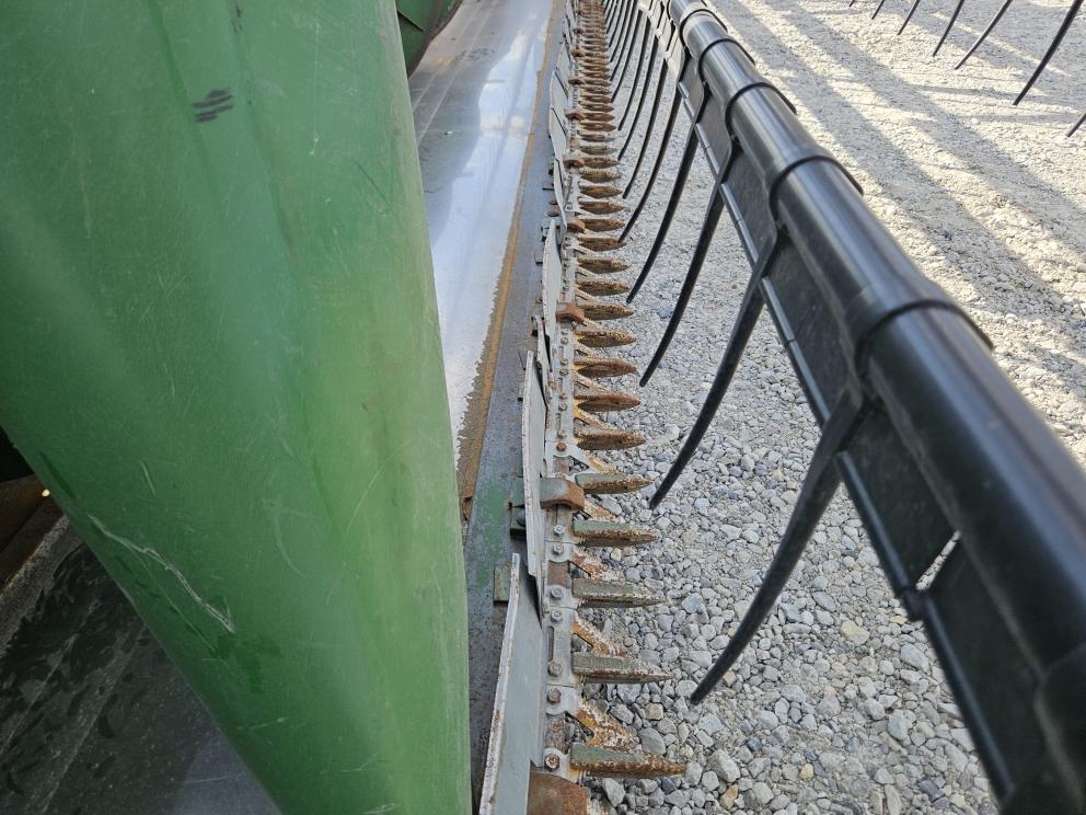 Image for 2001 John Deere 925F