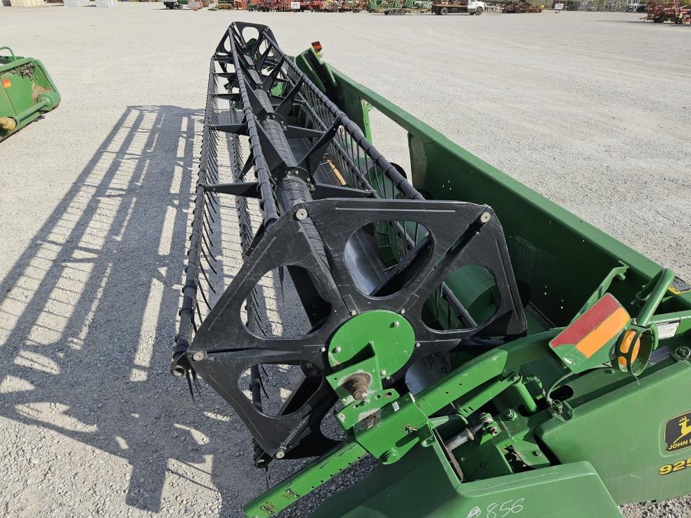 Image for 2001 John Deere 925F