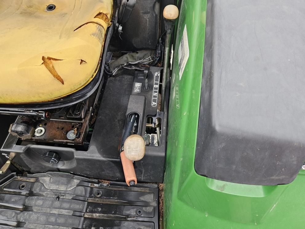 Image for 2015 John Deere 4044R