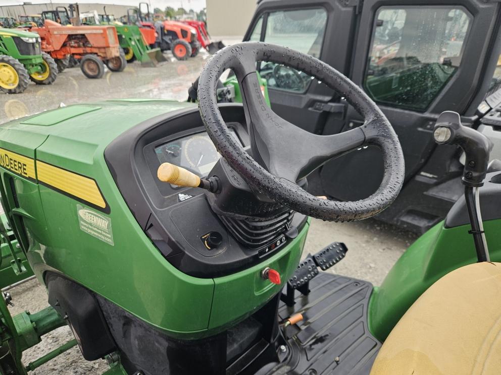 Image for 2015 John Deere 4044R