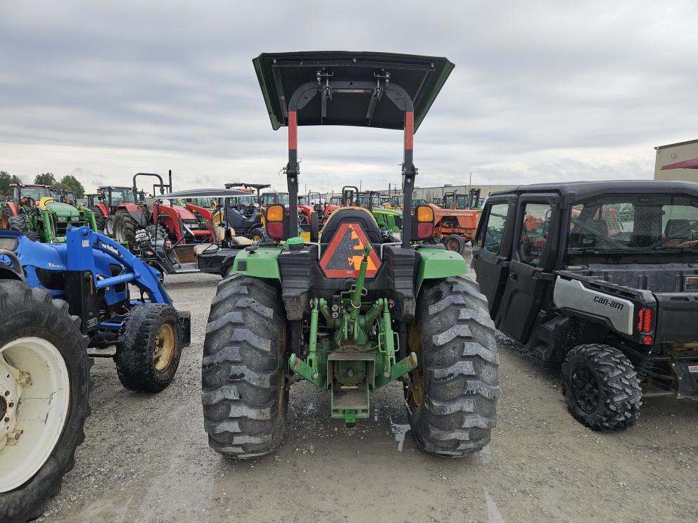 Image for 2015 John Deere 4044R