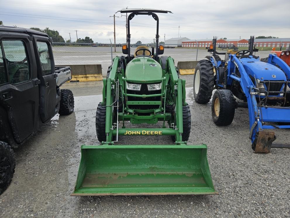 Image for 2015 John Deere 4044R