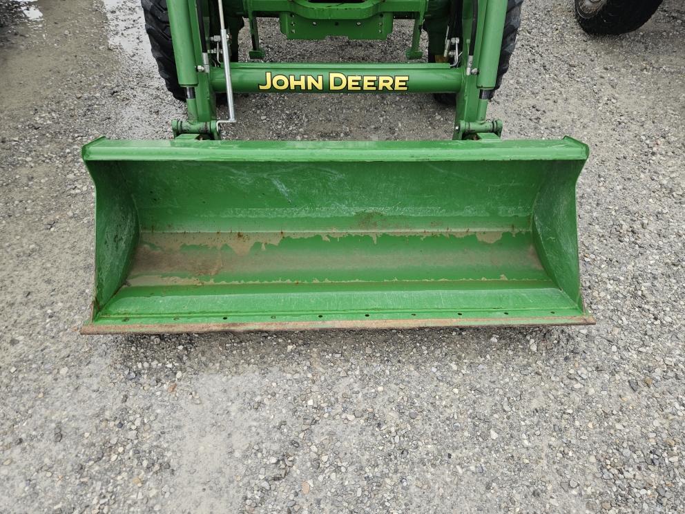 Image for 2015 John Deere 4044R