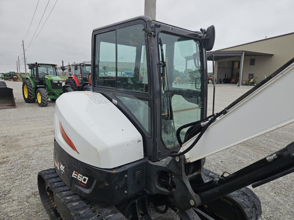 Image for 2022 Bobcat E60