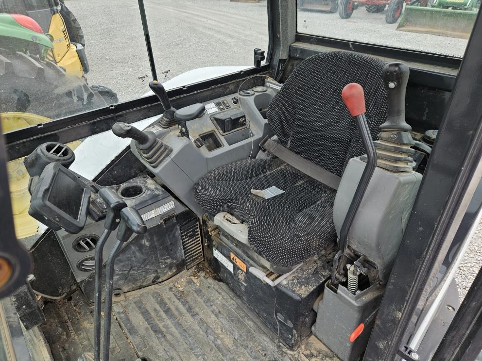 Image for 2022 Bobcat E60