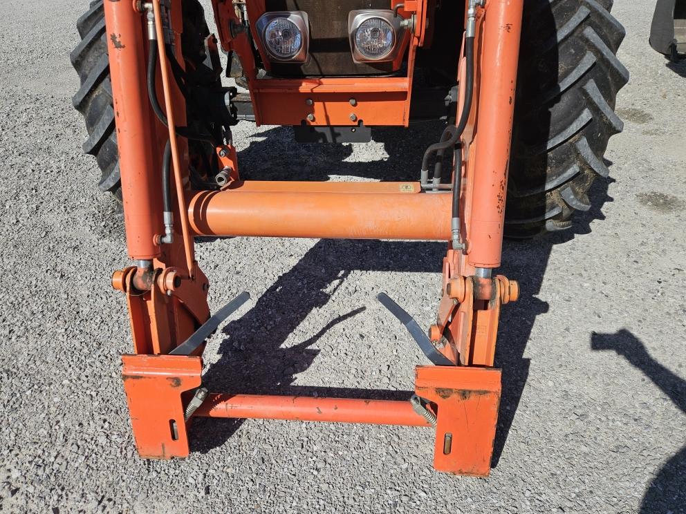 Image for 2013 Kubota M135GX