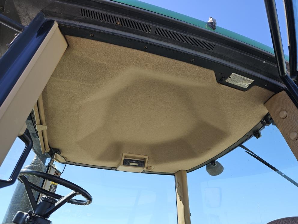 Image for 2005 John Deere 8420