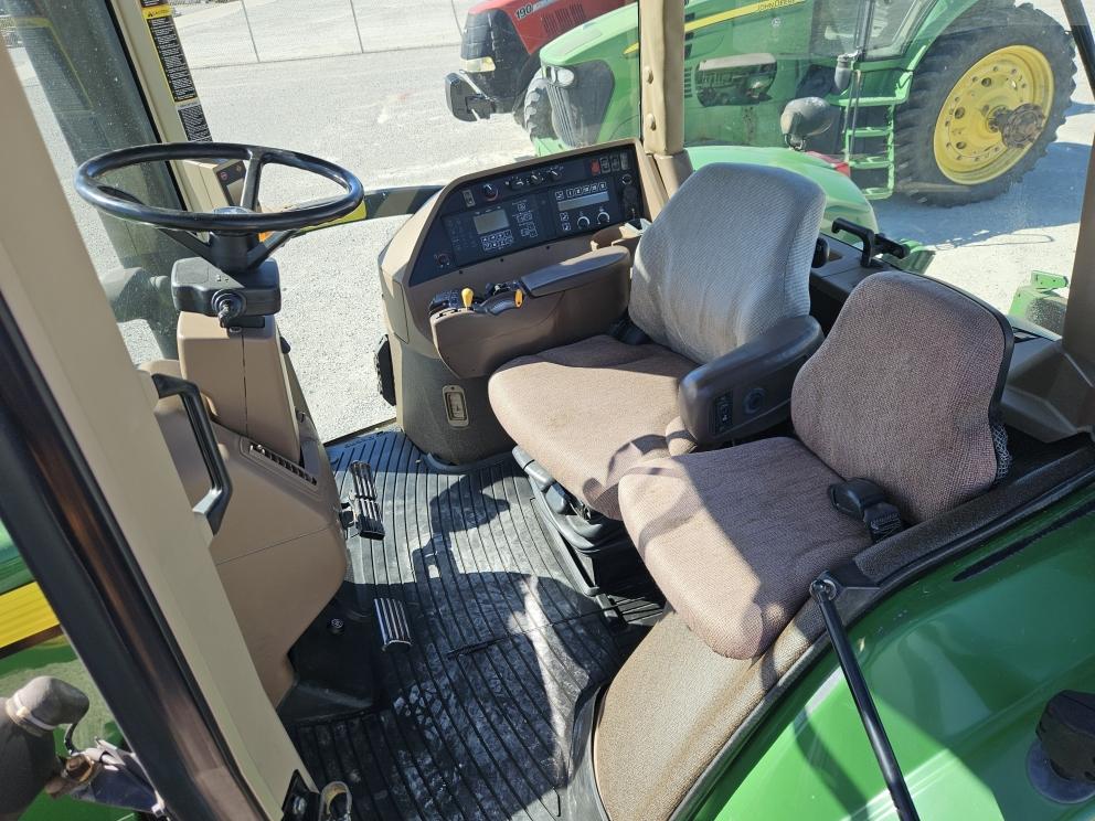 Image for 2005 John Deere 8420