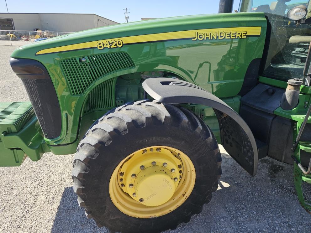 Image for 2005 John Deere 8420