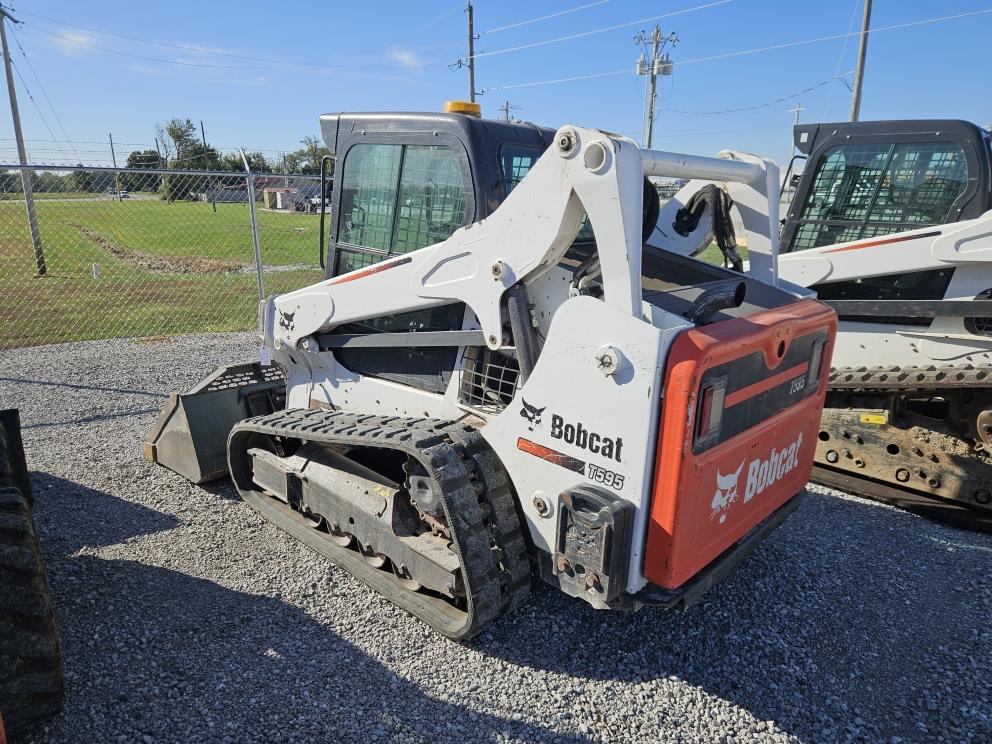 Image for 2016 Bobcat T595