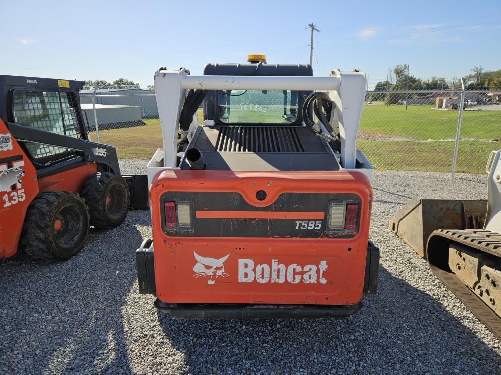 Image for 2016 Bobcat T595