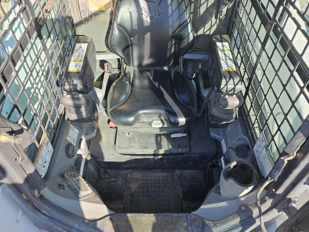 Image for 2016 Bobcat T595