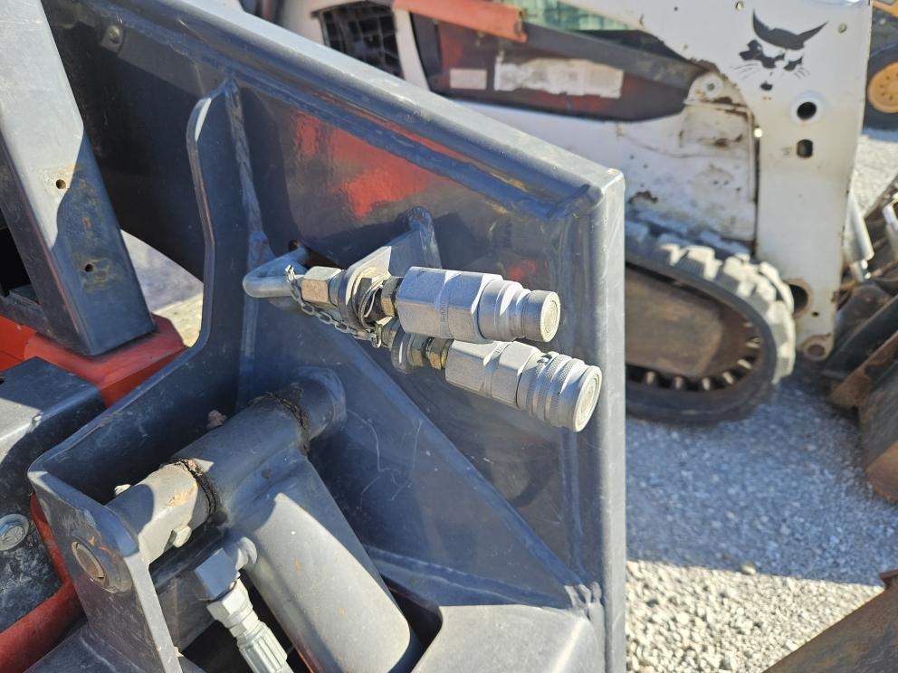 Image for 2004 Thomas 135