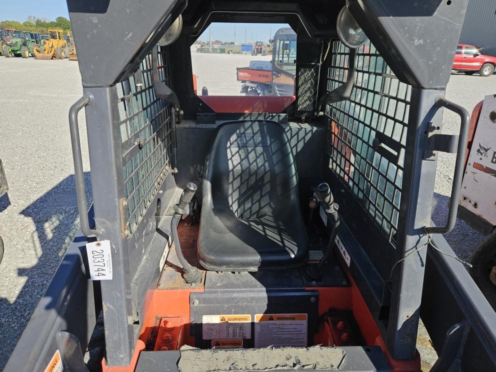 Image for 2004 Thomas 135