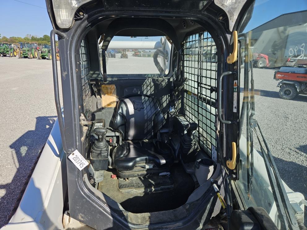 Image for 2012 Bobcat T870