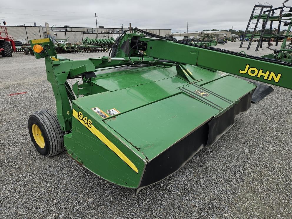 Image for 2013 John Deere 946