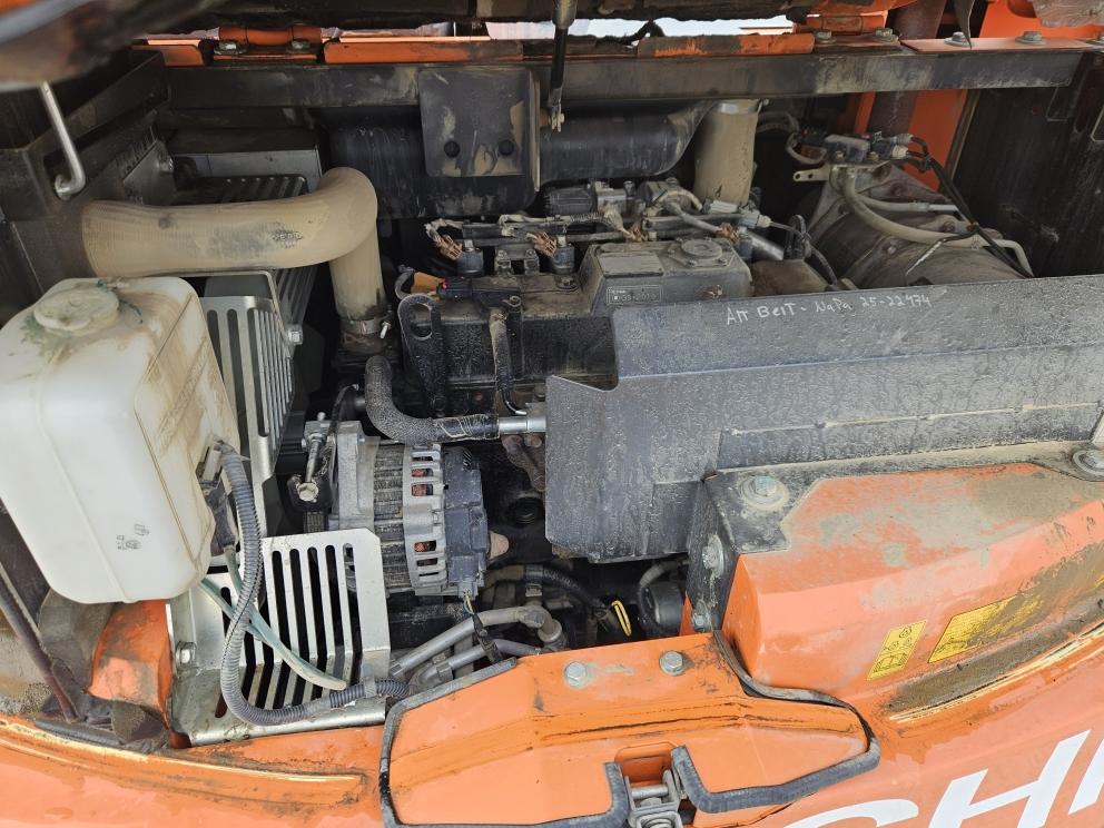 Image for 2018 Hitcahi ZX85USB-5