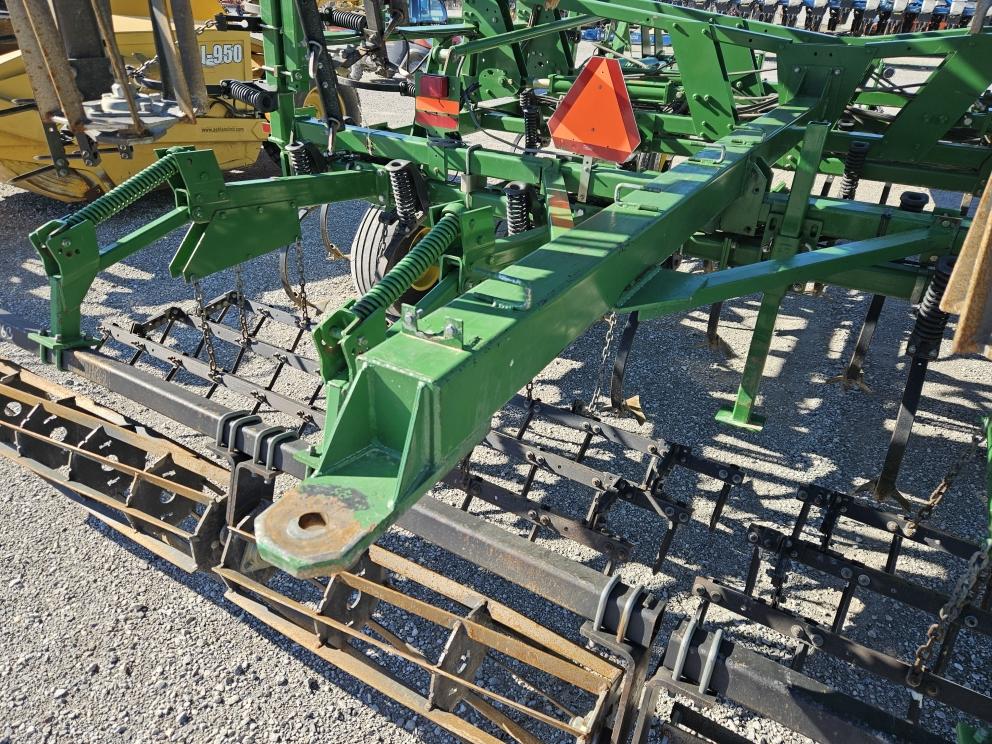 Image for 2007 John Deere 2210