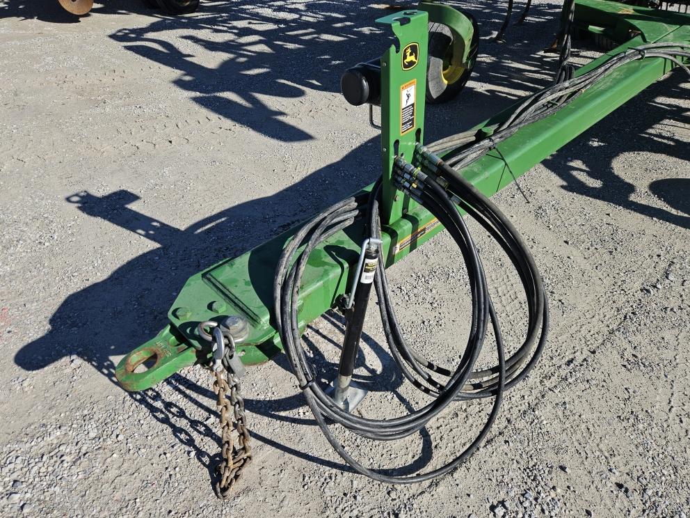 Image for 2007 John Deere 2210