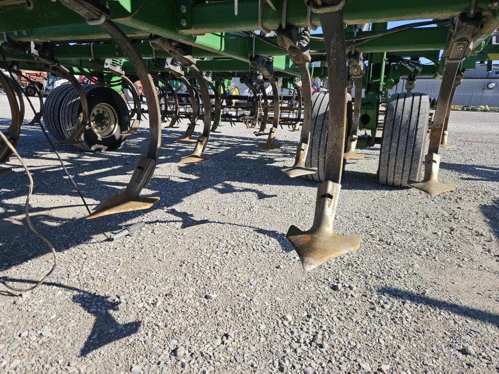 Image for 2007 John Deere 2210