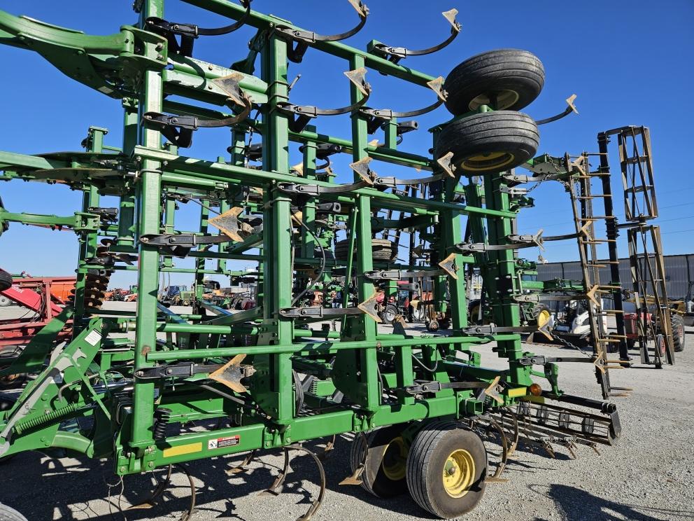 Image for 2007 John Deere 2210