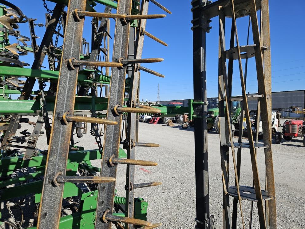 Image for 2007 John Deere 2210