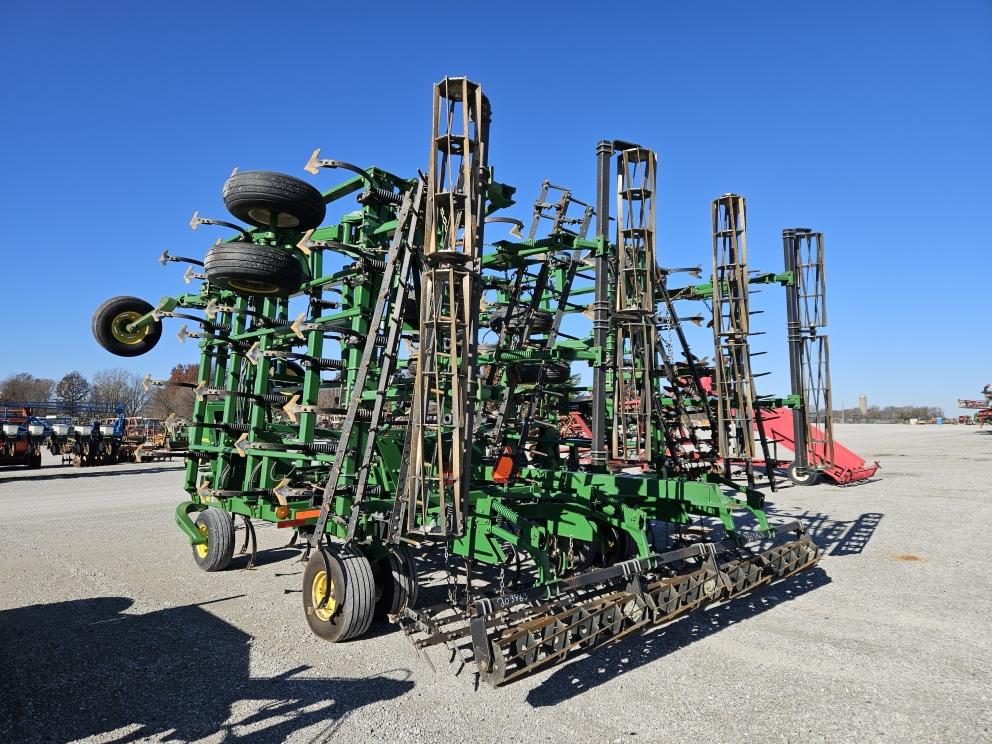 Image for 2007 John Deere 2210