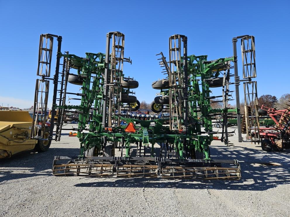 Image for 2007 John Deere 2210